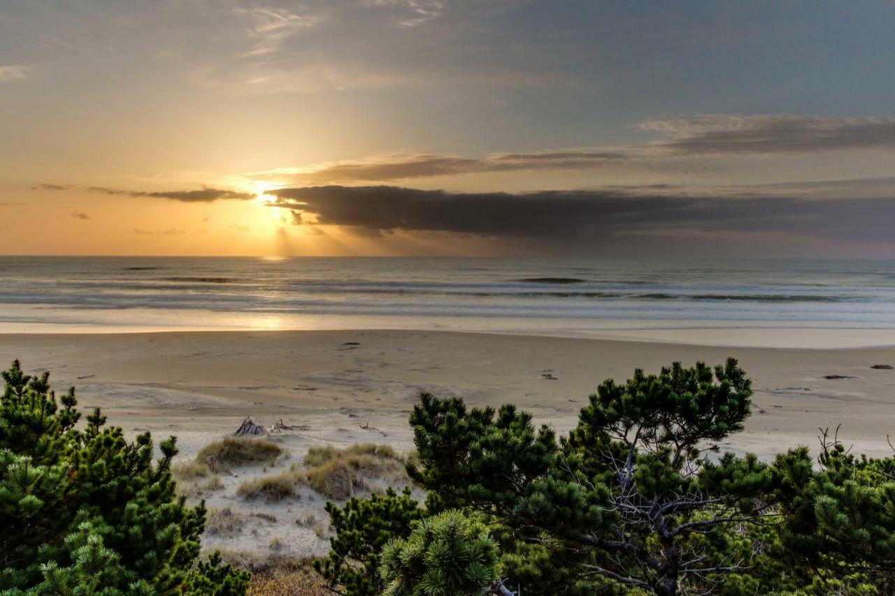Seadrifter Oceanfront Beach House Seal Rock المظهر الخارجي الصورة